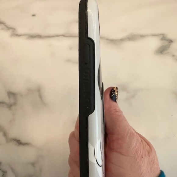 OtterBox Disney Minnie Mouse; iPhone 8+ OR 7+ - Picture 4 of 4